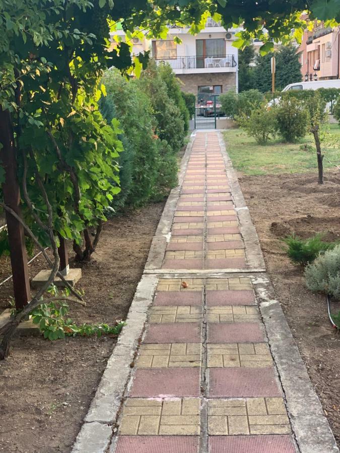 Лилия Къща за Гости Несебър Екстериор снимка